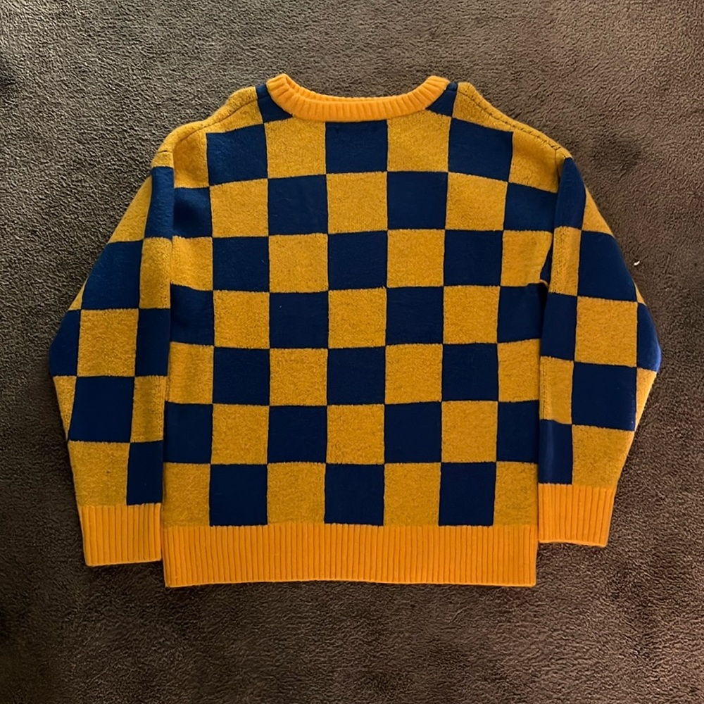 yellow + blue checkered pattern crewneck